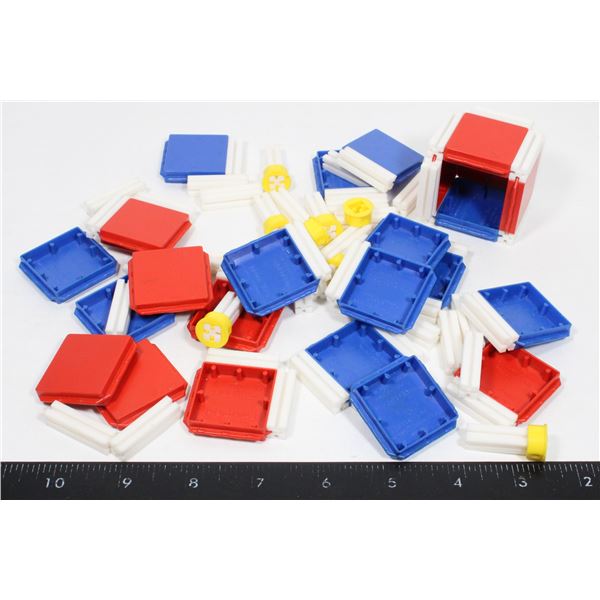 1965 TUPPER TOYS BUILD O FUN BUILDING BLOCKS