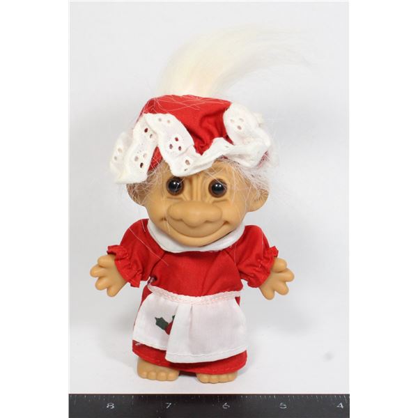 VINTAGE RUSS TROLL GRANDMA WITH APRON