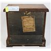 Image 3 : VINTAGE PORTSMOUTH CLOCK