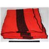 Image 1 : VINTAGE RED AND BLACK WOOL BLANKET