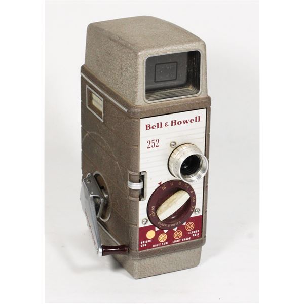 BELL AND HOWELL 252 CAMERA