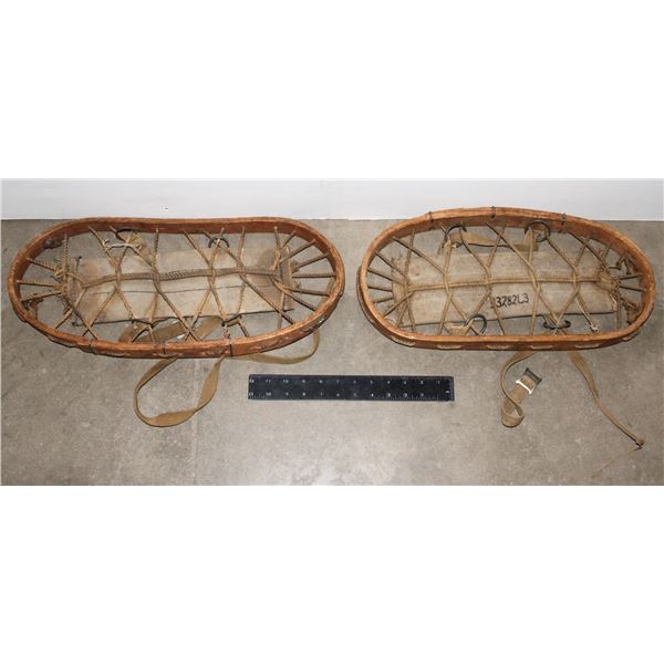 WW2 ERA SNOWSHOES, LIKELY MILITARY BUT NO
