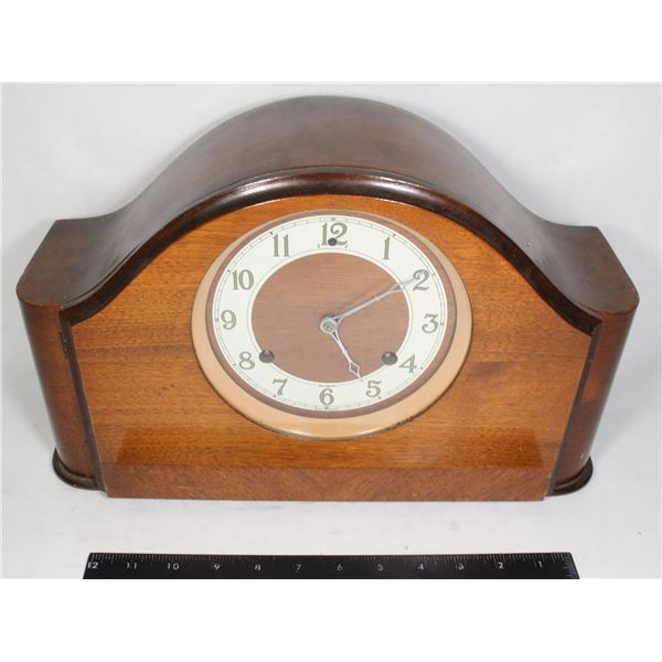 VINTAGE WATERBURY MADE IN CANADA MANTLE CLOCK
