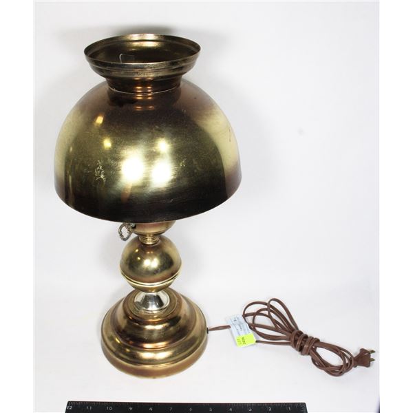 BEAUTIFUL BRASS & GLASS LAMP TESTED WORKING