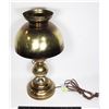 Image 1 : BEAUTIFUL BRASS & GLASS LAMP TESTED WORKING