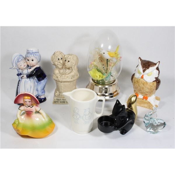 LOT OF COLLECTIBLE TRINKETS INCLUDING MINI