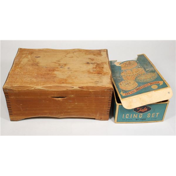 VINTAGE/ ANTIQUE TALA ICING SET IN WOODEN MIRRORED