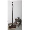 Image 1 : VINTAGE FILTER QUEEN VACUUM