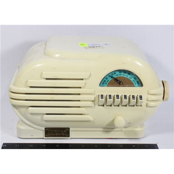 VINTAGE THOMAS COLLECTOR'S EDITION RADIO