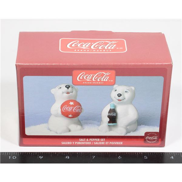 SET OF COCA COLA S+P SHAKERS NEW IN BOX
