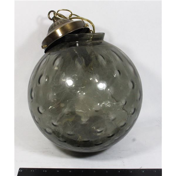 VINTAGE 60 WATT GLASS GLOBE PENDANT LIGHT FIXTURE