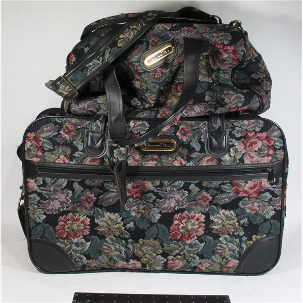 VINTAGE OSCAR DELA RENTA LUGGAGE ONE SUIT CASE