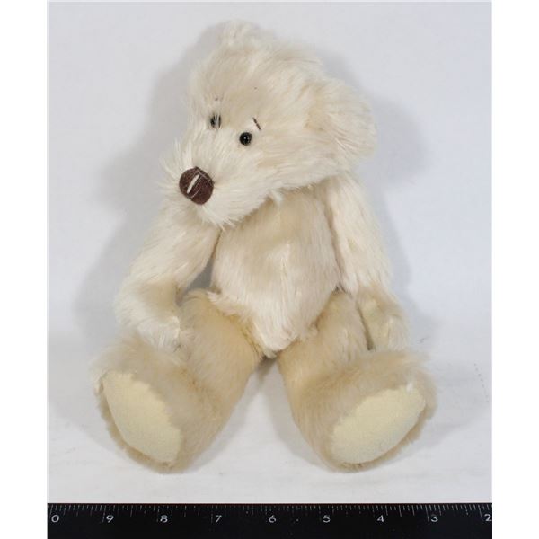 VINTAGE TEDDY BEAR