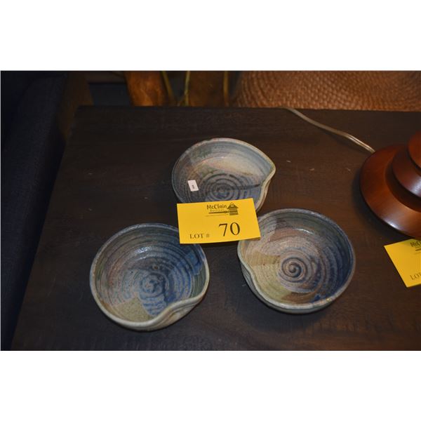 CHARLES HIGA ICE CREAM/SNACK BOWLS W/BLUE & BLUSH GLAZES (3 PCS)
