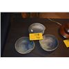 Image 1 : CHARLES HIGA ICE CREAM/SNACK BOWLS W/BLUE & BLUSH GLAZES (3 PCS)