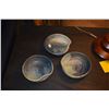 Image 2 : CHARLES HIGA ICE CREAM/SNACK BOWLS W/BLUE & BLUSH GLAZES (3 PCS)