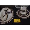 Image 1 : ROYAL WORCHESTER FINE BONE CHINA, REGENCY PATTERN (14 PCS)