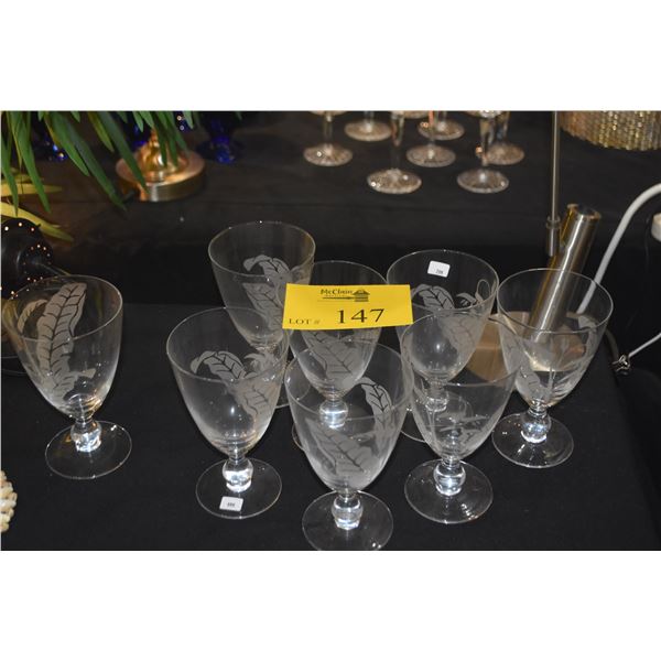 VINTAGE STEMMED WINE GLASSES W/ETCHED LEAF DESIGN (8 PCS)