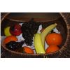 Image 2 : MURANO GLASS FRUITS IN BASKET (13 PCS)