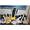 Image 1 : COLLECTION OF SHELL LEI (7 PCS) (DOES NOT INCLUDE STANDS)