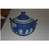 Image 6 : ANTIQUE WEDGWOOD CREAMERS, SUGAR BOWL, SUGAR SHAKER & BOWLS (6 PCS)