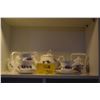 Image 1 : COLLECTION OF VINTAGE TEAPOTS, CUPS, SAUCERS & CREAMER (9 PCS)
