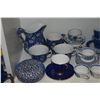 Image 4 : MIXED LOT: COLLECTION OF ASSORTED BLUE & WHITE TEA CUPS, SAUCERS, PITCHERS & STAFFORDSHIRE COVERED B