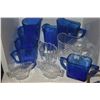Image 3 : HAZEL ATLAS CREAMERS & SUGAR BOWL IN COBALT BLUE & CLEAR (10 PCS)