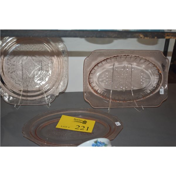 PINK DEPRESSION GLASS PLATES (6 PCS) (DOES NOT INCLUDE STANDS)