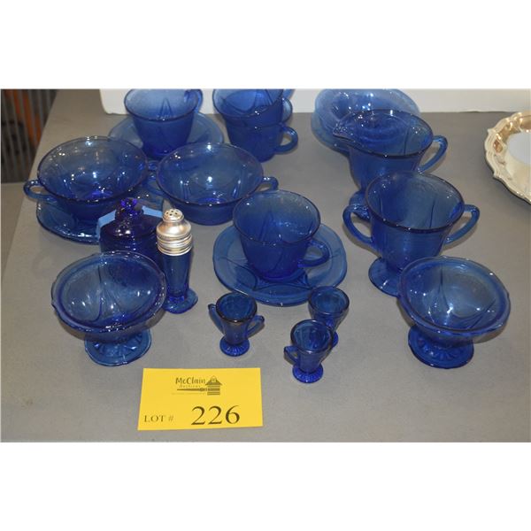 COLLECTION OF VINTAGE HAZEL ATLAS COBALT BLUE ROYAL LACE DEPRESSION GLASS (20 PCS)
