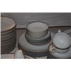 Image 6 : FUKAGAWA ARITA CHINA PLATES, BOWLS, TEA CUPS, SAUCERS, SERVING PIECES, GRAVY BOAT & TEA SET (77 PCS)