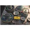 Image 1 : VINTAGE CHINESE CHINOISERIE FAMILLE ROSE BOWLS, PLATES, TEAPOT, CUPS, DISHES, SPOONS, ETC. (88 PCS)