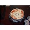 Image 4 : COLLECTION OF PLATES & CHARGERS (7 PCS) (DOES NOT INCLUDE STAND)
