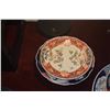 Image 7 : COLLECTION OF PLATES & CHARGERS (7 PCS) (DOES NOT INCLUDE STAND)