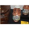 Image 4 : PAIR CHINESE PORCELAIN VASES, CORAL & POLYCHROME DETAIL PAINTING; SIGNED (PAIR) (DOES NOT INCLUDE ST