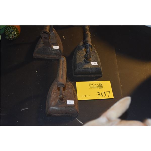 WASH BOARD & ANTIQUE IRONS (6 PCS)
