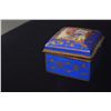 Image 4 : ANTIQUE FRENCH PORCELAIN TRINKET BOX