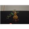 Image 2 : CHINESE MINIATURE VASE W/ANTIQUE GREEN JADE COIN LEAVES & 14K WIRING (3" X 3 1/2")