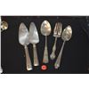 Image 1 : STERLING SILVER SERVING SPOONS, PIE KNIVES & COLD MEAT FORK (324.7 GTW) (5 PCS)