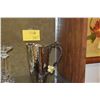 Image 1 : MICHAEL ARAM ORCHID PITCHER