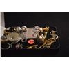 Image 1 : FASHION MONEY CLIPS, TIE TACKS, CUFFLINKS & WATCHES (17 PCS)