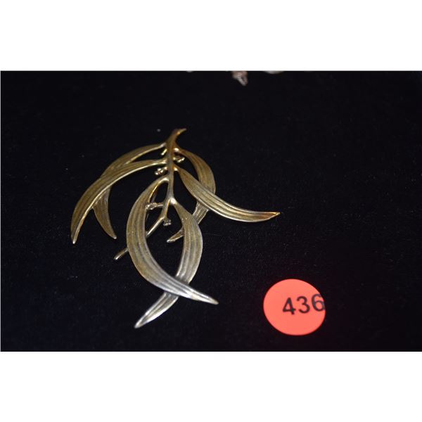 MING'S STERLING SILVER KOA BROOCH (23.2 G)