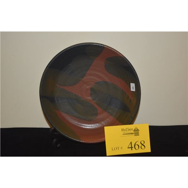 CHARLES HIGA MEDIUM PLATE W/KEAWE ASH & BLACK GLAZES (DOES NOT INCLUDE STAND)