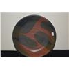 Image 2 : CHARLES HIGA MEDIUM PLATE W/KEAWE ASH & BLACK GLAZES (DOES NOT INCLUDE STAND)
