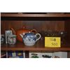 Image 1 : MIXED LOT: ANCHOR HOCKING GLASS FOOTED BOWL, TEAPOTS, VASE & CUPS (6 PCS)