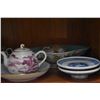 Image 3 : MIXED LOT: CHINESE DISHES, CLOISONNE DISHES, TEAPOT & BOWLS (23 PCS)