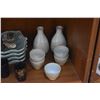 Image 2 : MIXED LOT: SAKI SET, LACQUER CUPS, SNUFF BOTTLES, SCROLL WEIGHT, PLATES, DISHES, CUP & COVERED BOX (