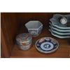Image 4 : MIXED LOT: SAKI SET, LACQUER CUPS, SNUFF BOTTLES, SCROLL WEIGHT, PLATES, DISHES, CUP & COVERED BOX (