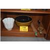 Image 1 : CERAMIC MIXING BOWL, CAKE MOLD, ROLLING PIN & ANTIQUE MANUAL HAND DRILL (4 PCS)