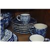 Image 4 : COLLECTION OF POTTERY BARN, CRATE & BARREL & GOLDEN RABBIT BLUE & WHITE SPLATTER/SWIRL PLATES, CUPS,